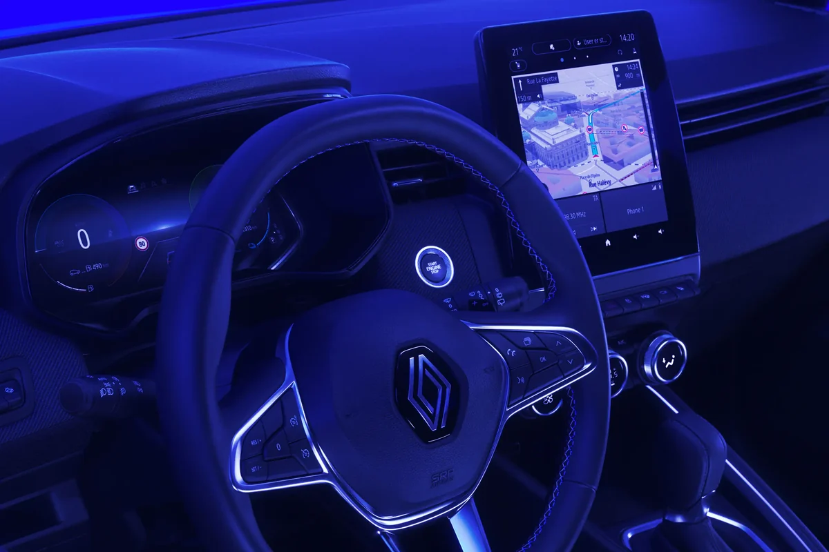 Renault Clio iç mekân ve gösterge paneli